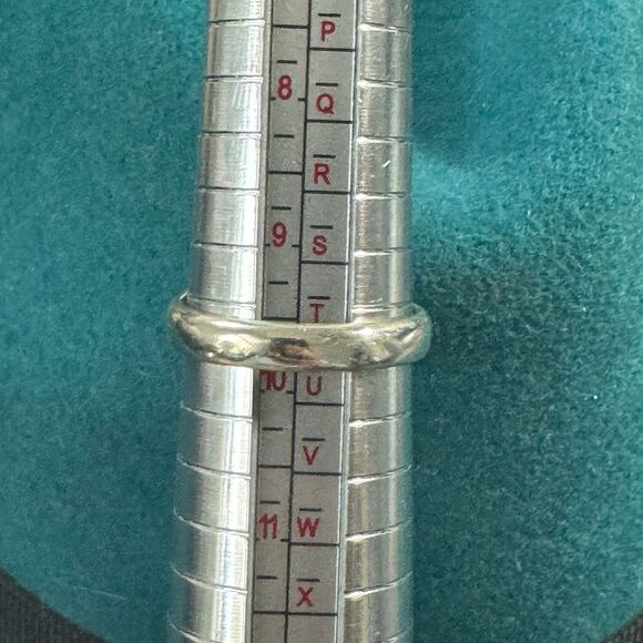 Turquoise and 925 Sterling Silver Ring - Picture 3 of 6